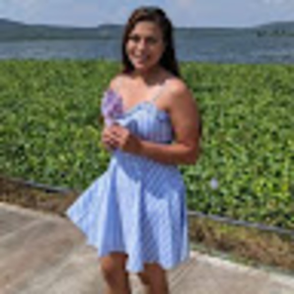 Meet the Posher Other - Meet your Posher, Gabriela